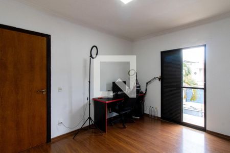 Casa à venda com 261m², 4 quartos e 8 vagas Casa à venda com 261m², 4 quartos e 8 vagasQuarto 2