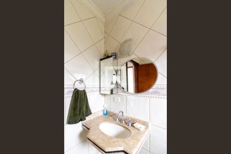 Casa à venda com 261m², 4 quartos e 8 vagas Casa à venda com 261m², 4 quartos e 8 vagasBanheiro
