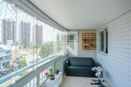 Apartamento à venda com 104m², 2 quartos e 3 vagasVaranda gourmet