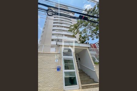 Apartamento à venda com 104m², 2 quartos e 3 vagasFachada + plaquinha