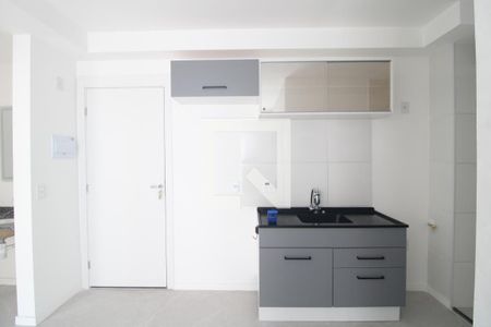 Sala/Cozinha de apartamento para alugar com 2 quartos, 38m² em Vila Isa, São Paulo