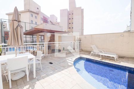 Apartamento à venda com 61m², 3 quartos e 1 vaga Apartamento à venda com 61m², 3 quartos e 1 vagaÁrea comum - Piscina