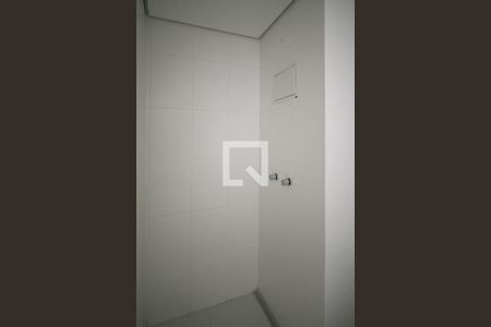 Apartamento à venda com 57m², 2 quartos e 1 vaga Apartamento à venda com 57m², 2 quartos e 1 vagaBanheiro