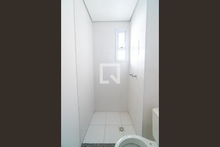 Apartamento à venda com 72m², 3 quartos e 1 vaga Apartamento à venda com 72m², 3 quartos e 1 vagaBanheiro da Suíte Detalhe