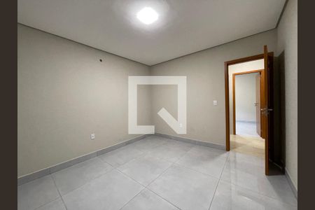 Casa à venda com 120m², 2 quartos e 2 vagasQuarto 2