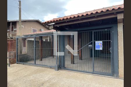 Casa à venda com 120m², 2 quartos e 2 vagasFachada