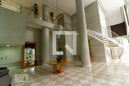 Apartamento à venda com 151m², 3 quartos e 3 vagas Apartamento à venda com 151m², 3 quartos e 3 vagasHall de Entrada