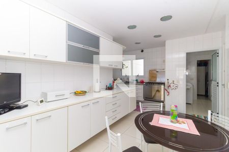 Apartamento à venda com 151m², 3 quartos e 3 vagas Apartamento à venda com 151m², 3 quartos e 3 vagasCozinha