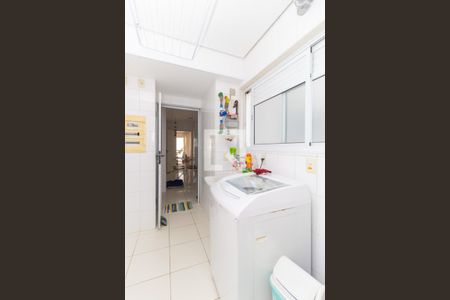 Apartamento à venda com 151m², 3 quartos e 3 vagas Apartamento à venda com 151m², 3 quartos e 3 vagasLavanderia