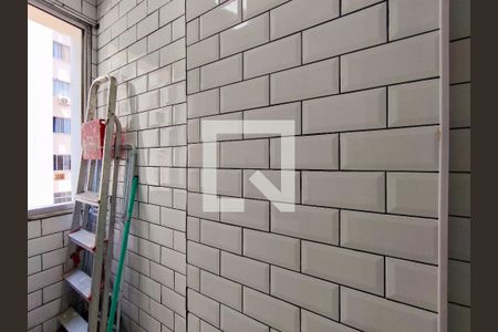 Apartamento à venda com 57m², 3 quartos e 1 vaga Apartamento à venda com 57m², 3 quartos e 1 vagaÁrea de Serviço