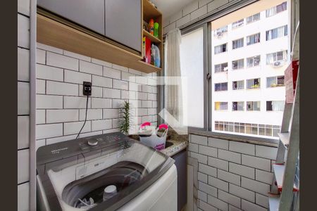 Apartamento à venda com 57m², 3 quartos e 1 vaga Apartamento à venda com 57m², 3 quartos e 1 vagaÁrea de Serviço