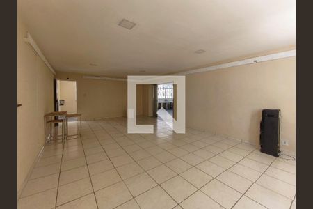 Apartamento à venda com 57m², 3 quartos e 1 vaga Apartamento à venda com 57m², 3 quartos e 1 vagaÁrea comum