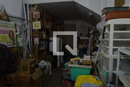 Casa à venda com 318m², 4 quartos e 4 vagasDepósito