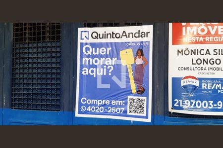 Casa à venda com 318m², 4 quartos e 4 vagas Casa à venda com 318m², 4 quartos e 4 vagasPlaca