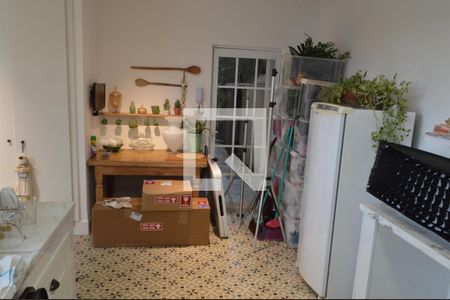 Casa à venda com 318m², 4 quartos e 4 vagasCasa 2