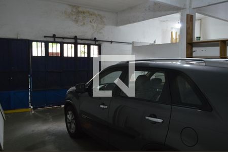 Casa à venda com 318m², 4 quartos e 4 vagasGaragem