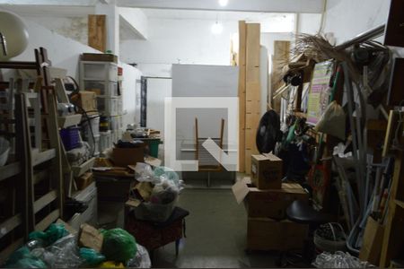 Casa à venda com 318m², 4 quartos e 4 vagasDepósito