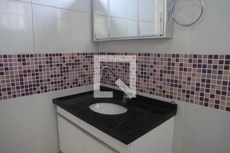 Casa à venda com 140m², 4 quartos e 2 vagasBanheiro 2 Edícula