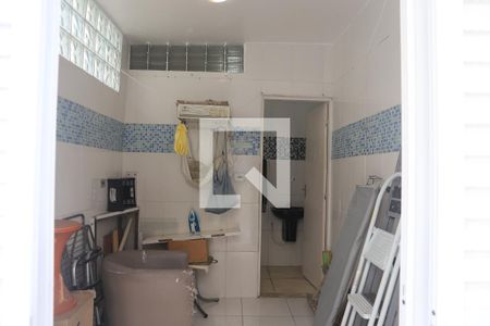 Casa à venda com 140m², 4 quartos e 2 vagasOficina