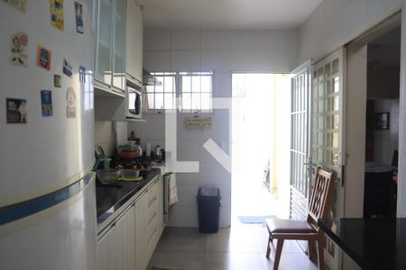 Casa à venda com 140m², 4 quartos e 2 vagasCozinha