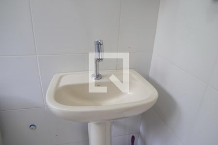 Casa à venda com 140m², 4 quartos e 2 vagasBanheiro de Serviço