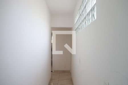 Casa à venda com 140m², 4 quartos e 2 vagasCorredor