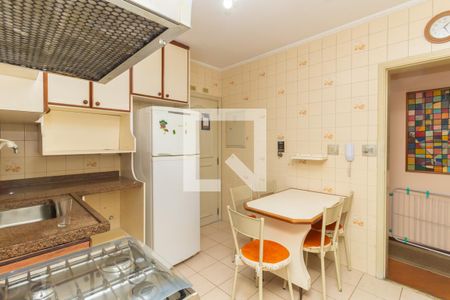 Apartamento à venda com 89m², 3 quartos e 2 vagas Apartamento à venda com 89m², 3 quartos e 2 vagasCozinha