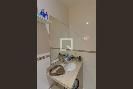 Casa à venda com 180m², 3 quartos e 2 vagas Casa à venda com 180m², 3 quartos e 2 vagasBanheiro da Suíte