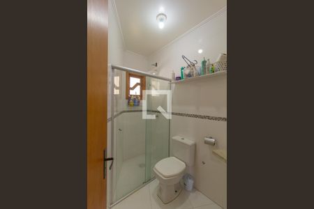 Casa à venda com 180m², 3 quartos e 2 vagas Casa à venda com 180m², 3 quartos e 2 vagasBanheiro Social
