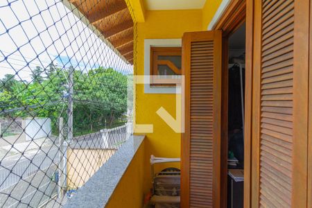 Casa à venda com 180m², 3 quartos e 2 vagas Casa à venda com 180m², 3 quartos e 2 vagasSacada do Quarto 3