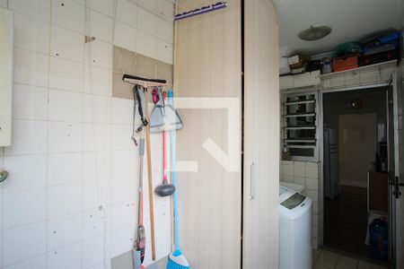 Apartamento à venda com 65m², 3 quartos e 1 vagaÁrea de Serviço