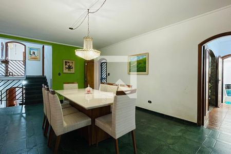 Casa à venda com 300m², 4 quartos e 6 vagasSala de Jantar
