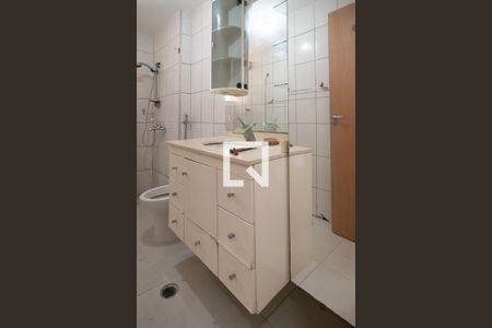 Apartamento à venda com 85m², 2 quartos e sem vaga Apartamento à venda com 85m², 2 quartos e sem vagaBanheiro