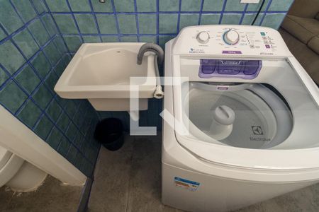 Apartamento à venda com 97m², 2 quartos e sem vaga Apartamento à venda com 97m², 2 quartos e sem vagaLavanderia