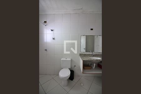 Casa à venda com 201m², 3 quartos e 2 vagasQuarto 1 - Suíte Banheiro 