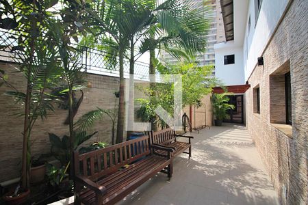 Casa à venda com 201m², 3 quartos e 2 vagasQuintal 