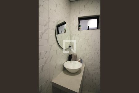 Casa à venda com 201m², 3 quartos e 2 vagasBanheiro de serviço