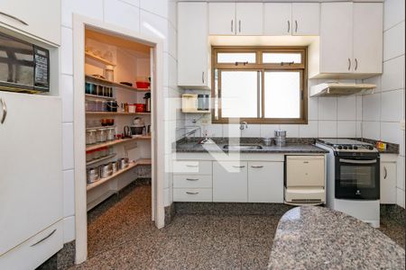 Apartamento para alugar com 160m², 3 quartos e 3 vagasCozinha