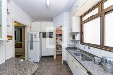 Apartamento para alugar com 160m², 3 quartos e 3 vagasCozinha