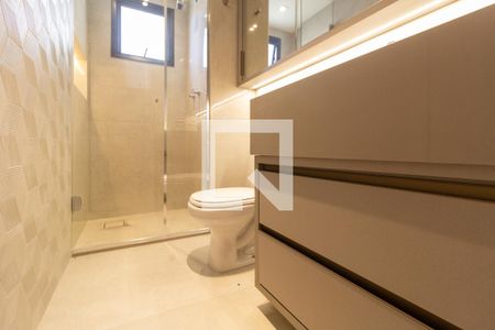 Apartamento para alugar com 55m², 2 quartos e 2 vagas Apartamento para alugar com 55m², 2 quartos e 2 vagasBanheiro da Suíte