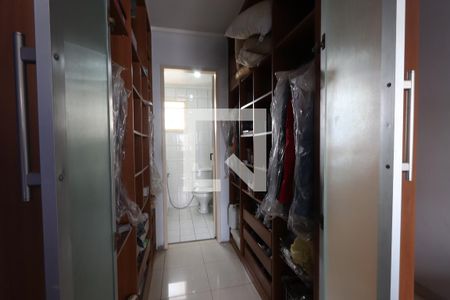 Apartamento à venda com 78m², 2 quartos e 2 vagasCloset da suíte