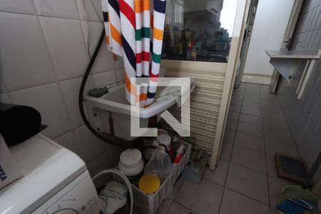 Apartamento à venda com 78m², 2 quartos e 2 vagasLavanderia