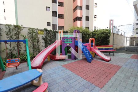 Apartamento à venda com 78m², 2 quartos e 2 vagasÁrea comum - Playground