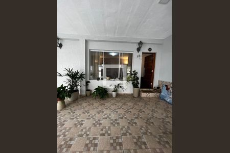 Casa à venda com 240m², 3 quartos e 2 vagas Casa à venda com 240m², 3 quartos e 2 vagasGaragem