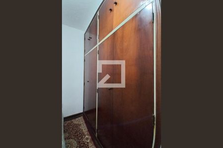 Casa à venda com 480m², 3 quartos e 2 vagas Casa à venda com 480m², 3 quartos e 2 vagasCloset da suíte 3