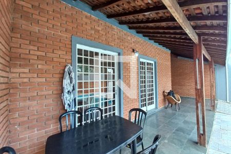 Casa à venda com 480m², 3 quartos e 2 vagas Casa à venda com 480m², 3 quartos e 2 vagasFachada do Prédio