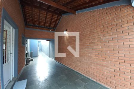 Casa à venda com 480m², 3 quartos e 2 vagas Casa à venda com 480m², 3 quartos e 2 vagasGaragem