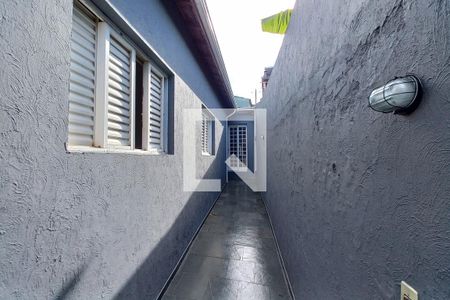 Casa à venda com 480m², 3 quartos e 2 vagas Casa à venda com 480m², 3 quartos e 2 vagasCorredor