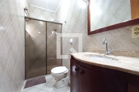 Casa à venda com 480m², 3 quartos e 2 vagas Casa à venda com 480m², 3 quartos e 2 vagasBanheiro da Suíte 3