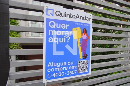 Casa à venda com 453m², 4 quartos e 4 vagasPlaquinha